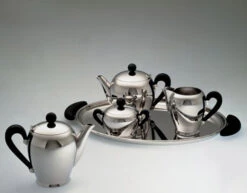 Alessi Bombé Coffee Pot 8 Alessi Bombé Coffee Pot -Selfridges Retail Store bombeacute coffee pot carlo alessi 3